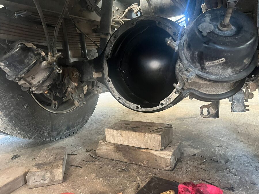 Taller mecánico — reparación de diferencial